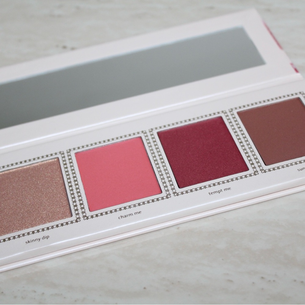 Jouer Cheeky Crush Champagne & Macarons Face Palette - Picture 15 of 15